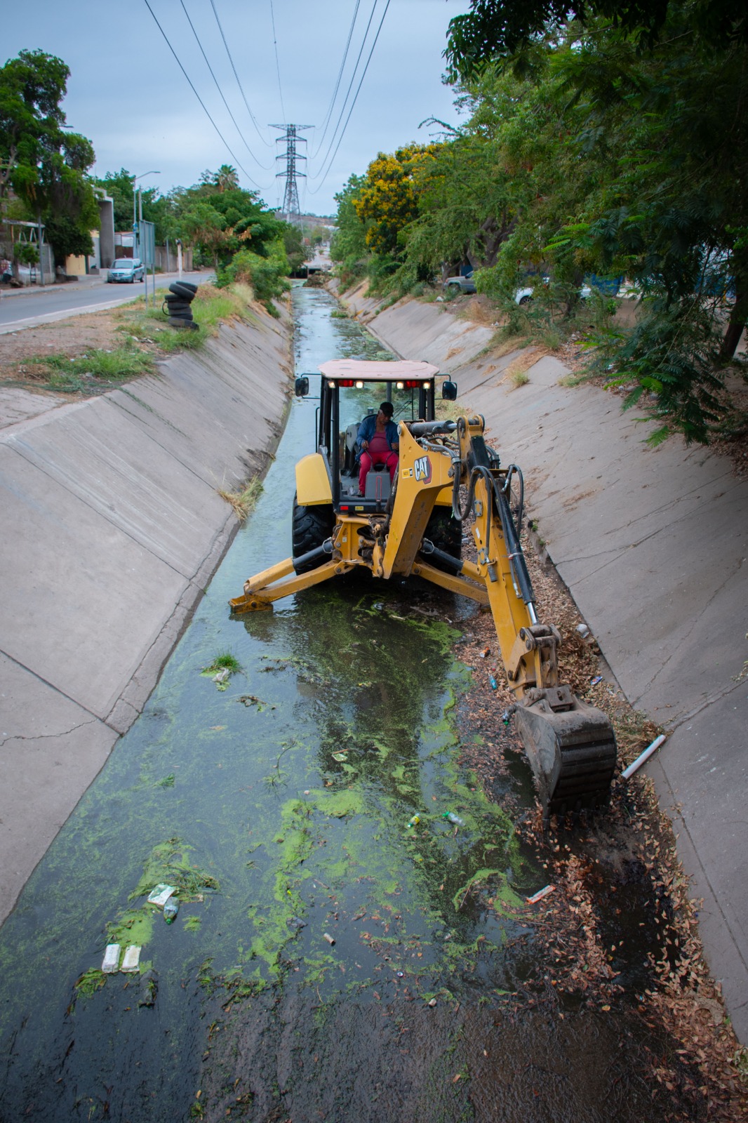 Avanza limpieza y desazolve de arroyos y canales en Culiacán ante ...